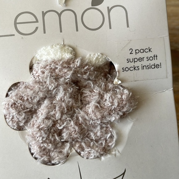 Lemon 2 Pack Super Soft Socks NWT - Picture 2 of 5